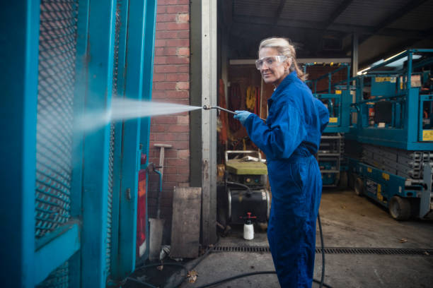 Best Commercial Pressure Washing in Village Of Four Seasons, MO